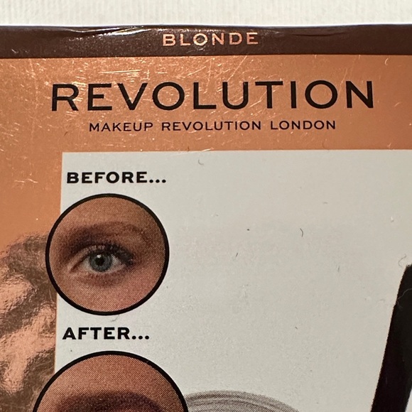 5/$50 🍁 Revolution Brow Pomade with Brush - Blonde - Picture 2 of 6